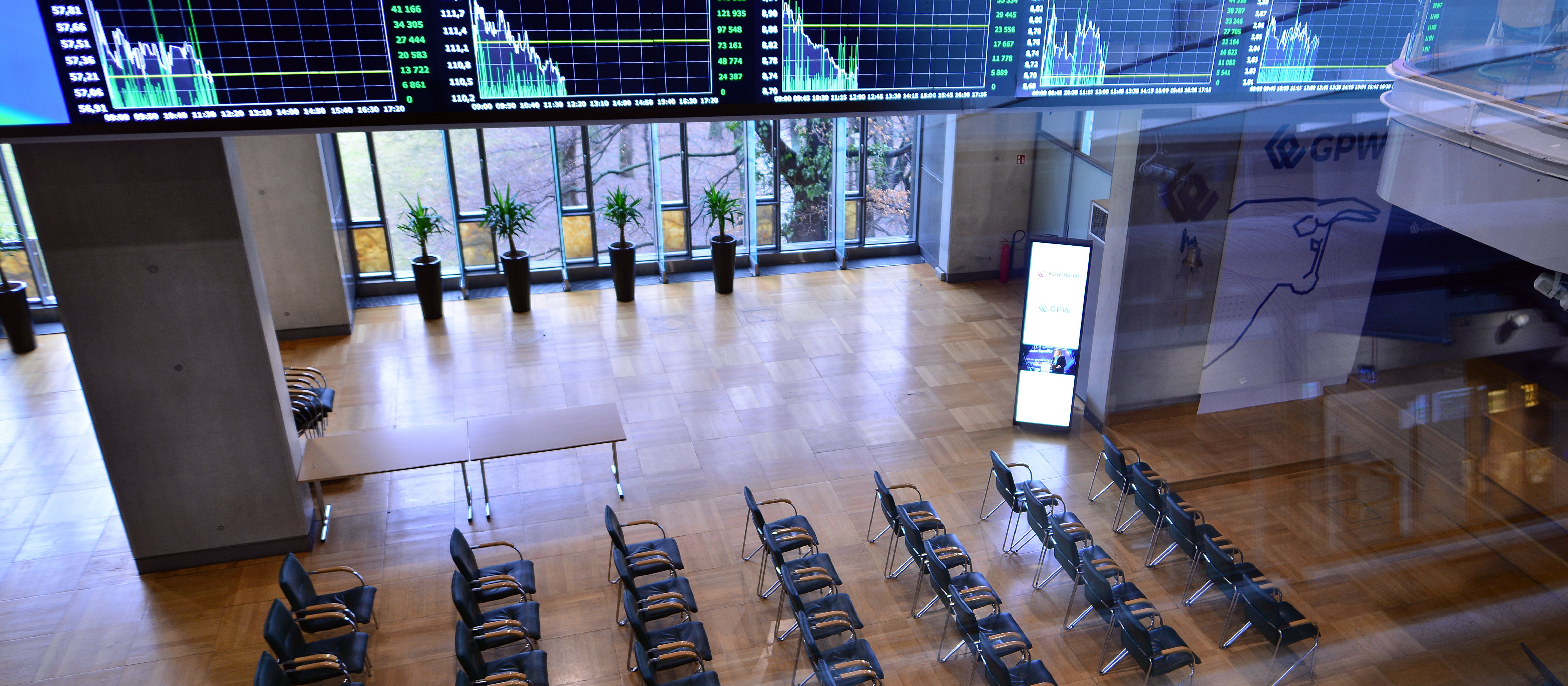 Zagranica wciąż rządzi, ale rynkowy tort jest też coraz większy