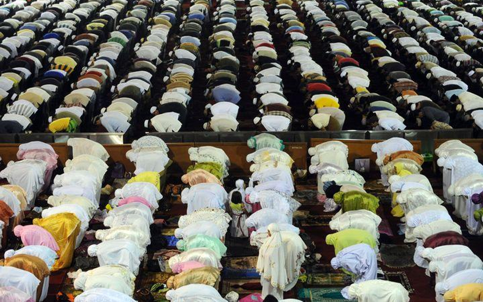 Wyznawcy islamu rozpoczęli ramadan
