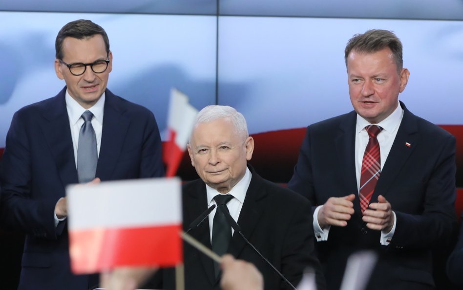 Mateusz Morawiecki (z lewej) według ogółu ankietowanych najlepiej spełnia kryteria, o których mówił 