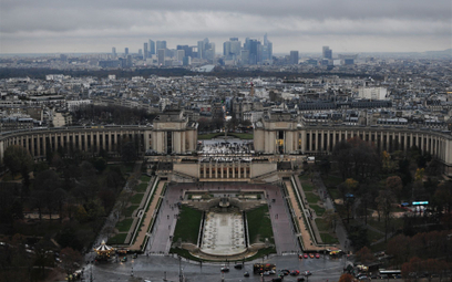 „Sprawa stulecia”. Sąd nakazał Francji redukcję emisji gazów cieplarnianych