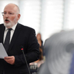 Procedurę zainicjował wiceszef KE Frans Timmermans