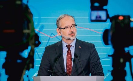 Adam Niedzielski nie widzi na razie podstaw do wprowadzania obostrzeń ani podziału na strefy