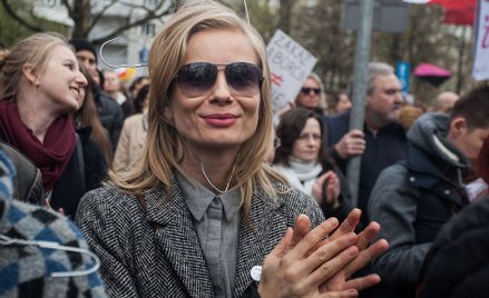 „Poczułam się jak (..) żydowskie dziecko w tramwaju w czasie okupacji. Dziecko, które jest wystraszo