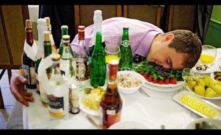 Co trzeci Rosjanin wierzy, że alkohol nie szkodzi zdrowiu