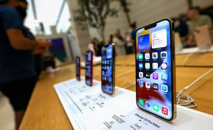 Apple ostro tnie prognozy sprzedaży najnowszych iPhone’ów. Kłopoty mogą potrwać jeszcze długo