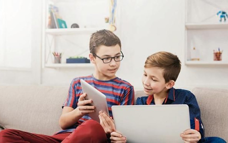 Tablety i laptopy od kilku lat są na top listach prezentów wręczanych z okazji komunii