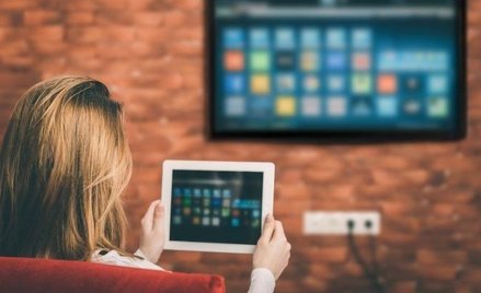 UE ułatwia dostęp do filmów i seriali online za granicą