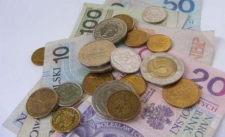 Pomoc społeczna: można składać wnioski ?o świadczenia rodzinne ?na nowy okres zasiłkowy