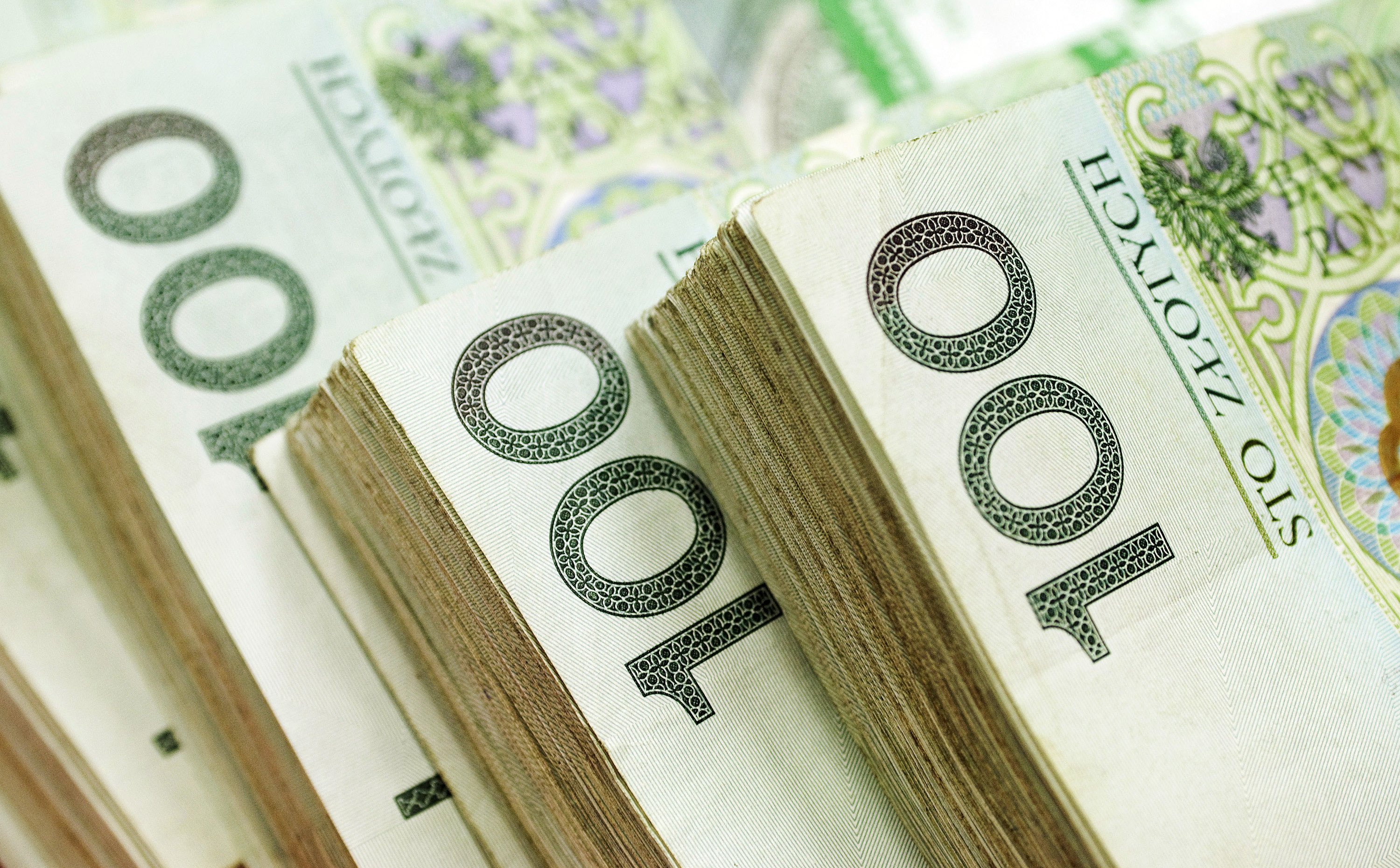 Czwartkowa stabilizacja złotego