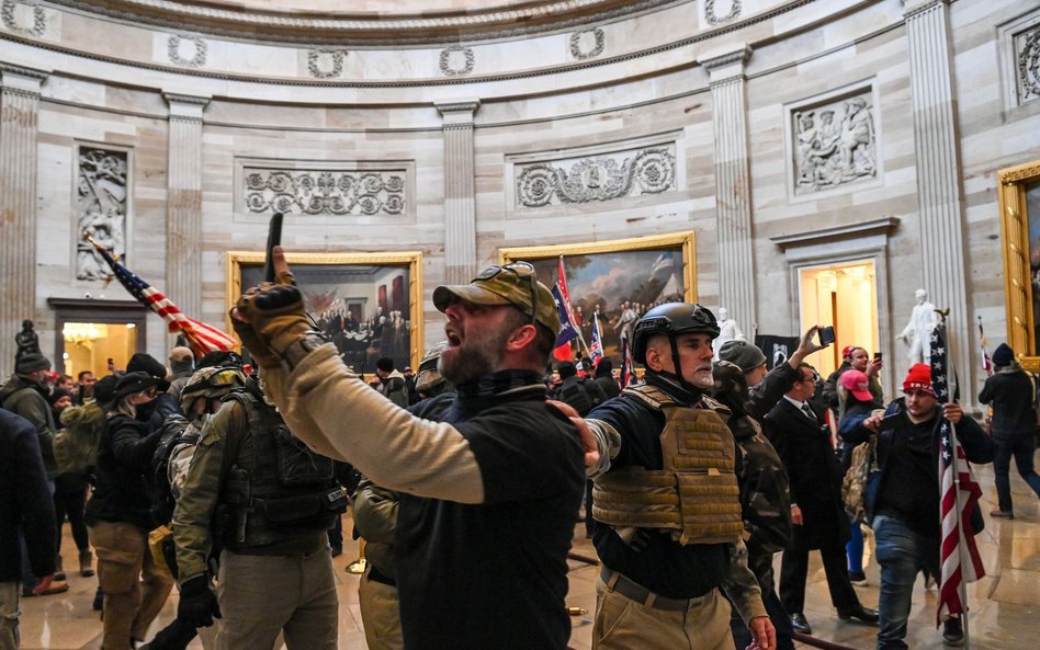 Więcej zatrzymań podczas protestu BLM niż przed Kapitolem