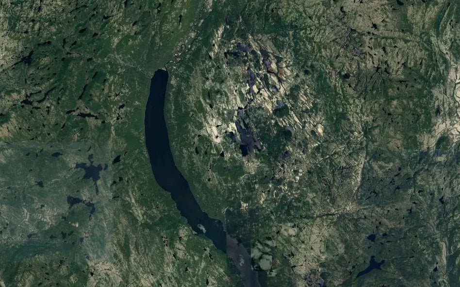 Krater po uderzeniu meteorytu odkryty w Mapach Google