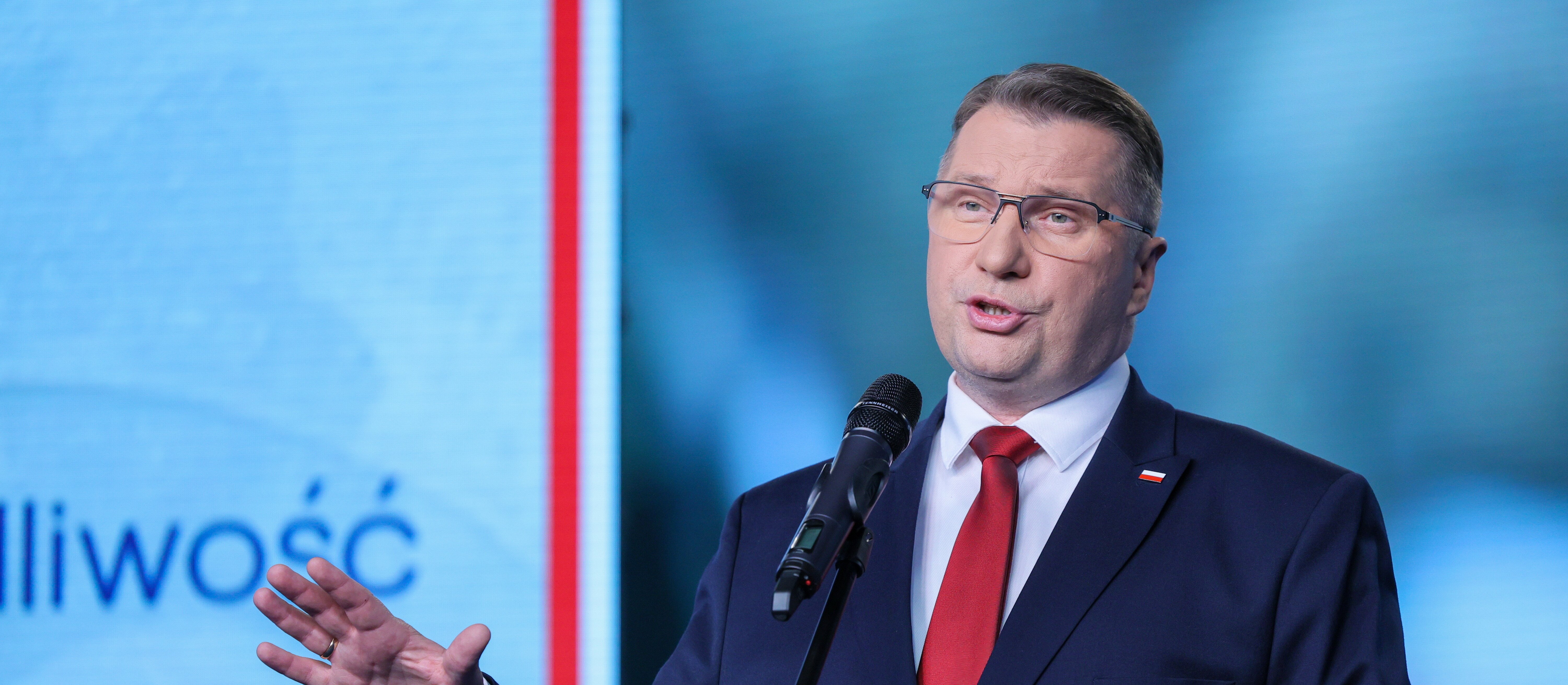 Чарнек после вето Навроцкого: Если правительство обойдет закон, будет создан Государственный суд