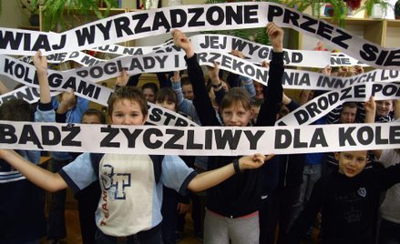 Polska szkoła pełna wyzwisk, bicia i cyberprzemocy