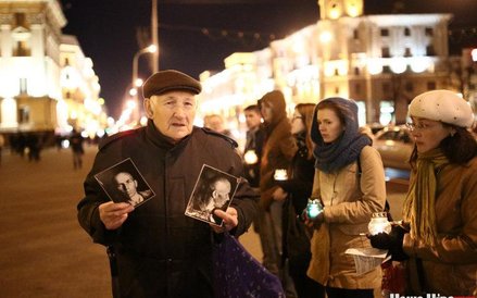 Niektórzy uczestnicy akcji przyszli z portretami swoich represjonowanych bliskich