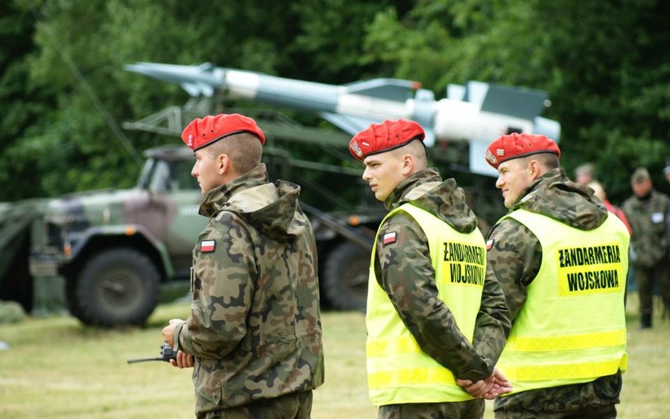 Śledztwo w sprawie korupdcji w sochaczewskiej jednostce prowadziła m.in. Żandarmeria Wojskowa.