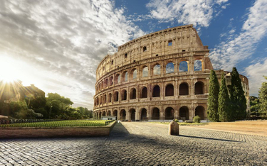 Polak uruchomił nad Koloseum drona. Spadł na zabytkowe schody