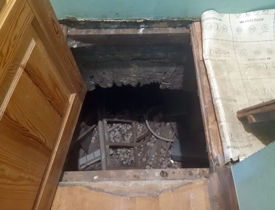 Dzielnicowy schron jest i na planach, i w rzeczywistości. Ale ukryć się w nim nie sposób