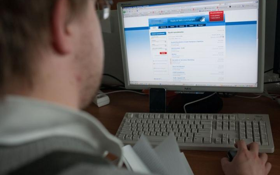 Przedsiębiorca ma prawo odliczyć wydatki na telefon i Internet