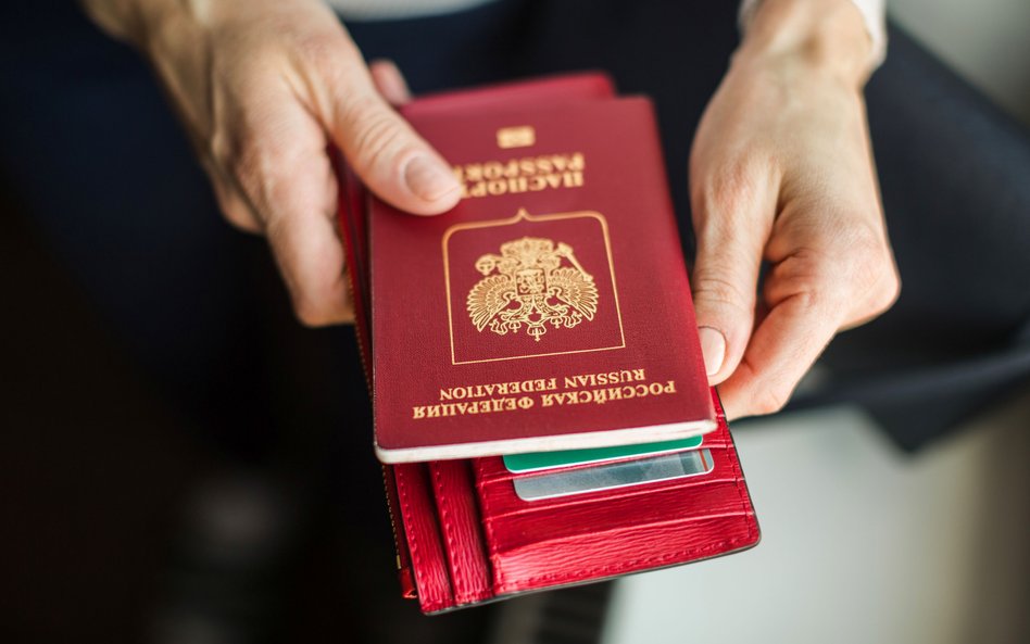 U Mychajła Ch. znaleziono kilkadziesiąt rosyjskich paszportów