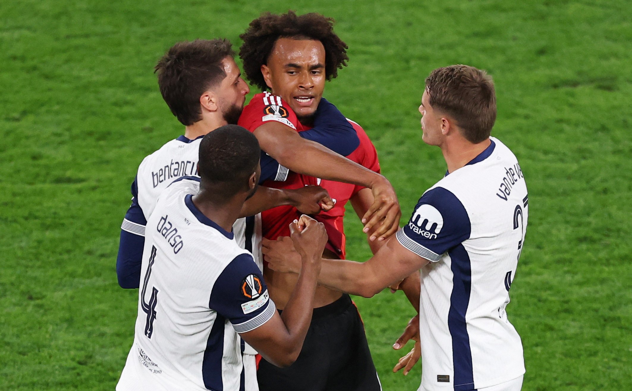 Liga Europy dla Tottenhamu. Sezon cierpień Manchesteru United dopełniony