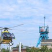 Transport rannego górnika śmigłowcem LPR przed kopalnią Rydułtowy na Śląsku