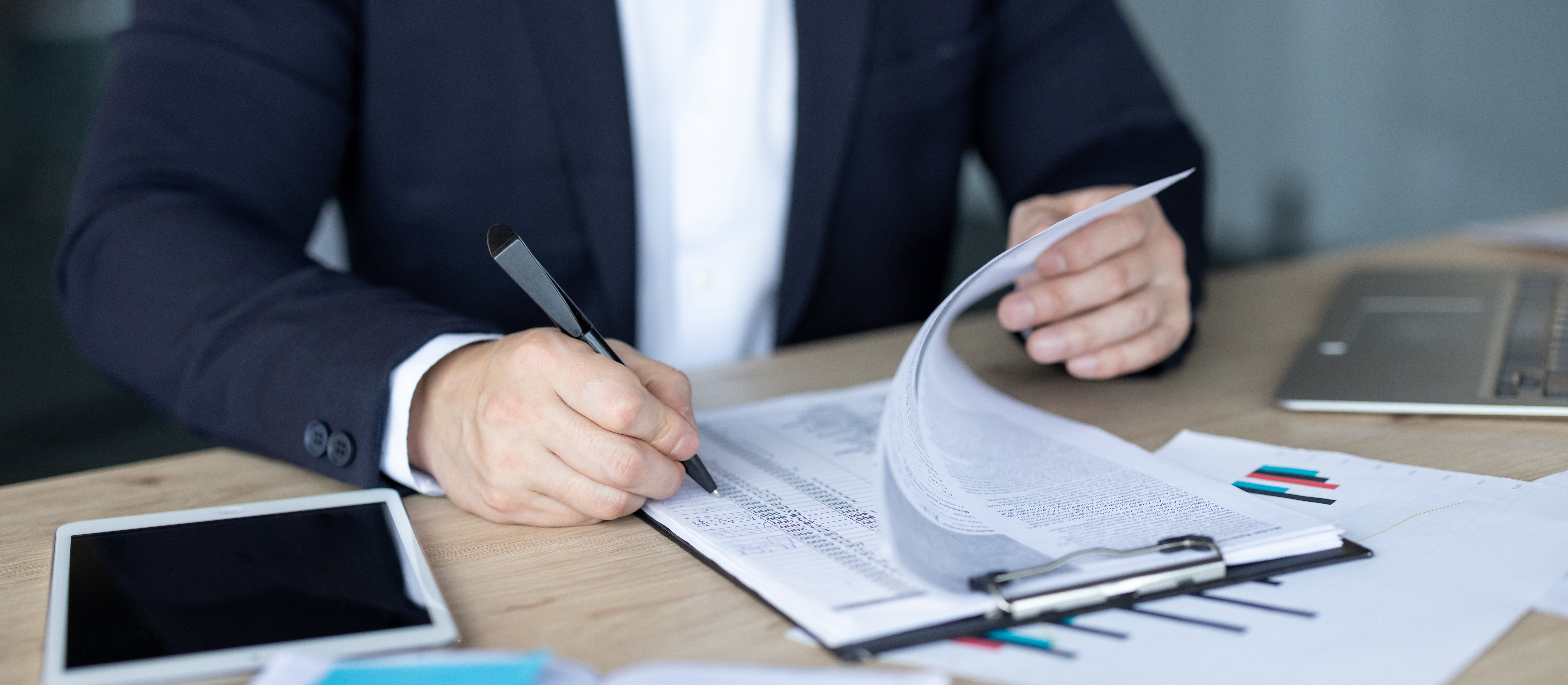 Jak liczyć terminy w PZP, gdy ostatni dzień wypada w sobotę?