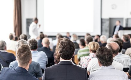 Zdalne zgromadzenia już w projekcie ustawy o walce z koronawirusem