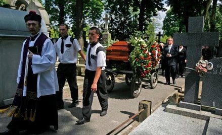 Żałobnik sam musi zadbać o swoje bezpieczeństwo