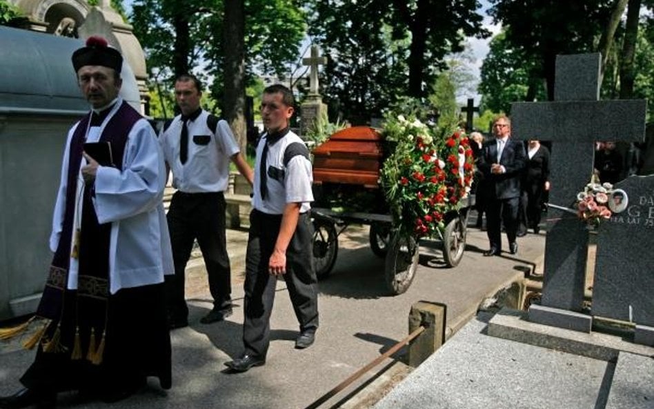 Żałobnik sam musi zadbać o swoje bezpieczeństwo