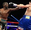 Terence Crawford w zwycięskiej walce z Ukraińcem Wiktorem Postołem w Las Vegas