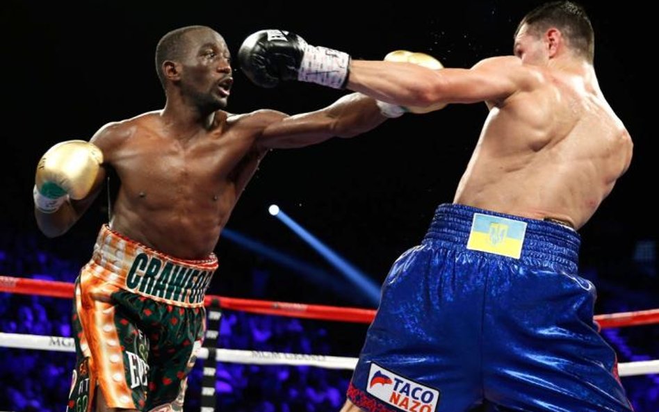 Terence Crawford w zwycięskiej walce z Ukraińcem Wiktorem Postołem w Las Vegas