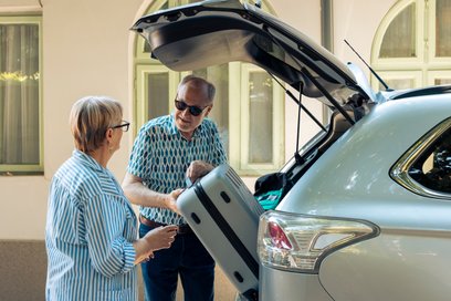 Turyści, którzy chcą podróżować ekonomicznie, powinni dokładnie planować trasę