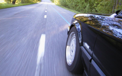 Koronawirus: kierowcy mają jeździć wolniej. Eksperci apelują o tymczasowe ograniczenia prędkości