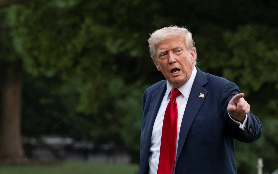 Trump zapowiedział, że od 1 sierpnia dobra importowane z UE będą obłożone cłem w wysokości 30 proc.