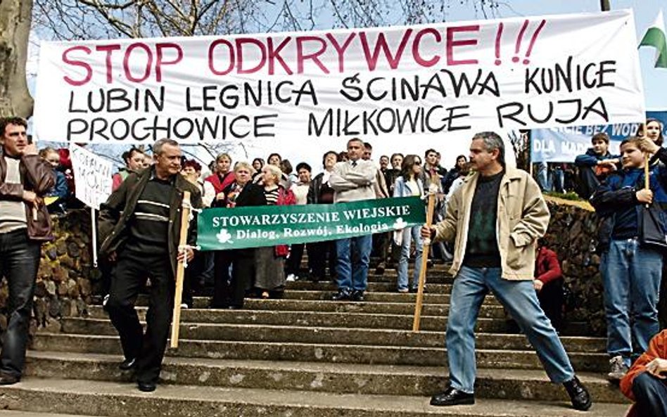 Mieszkańcy kilku gmin protestują przeciw odkrywkom