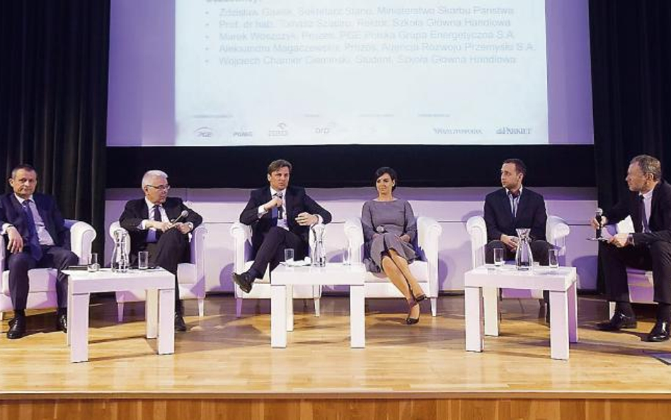 W procesie dopasowania kwalifikacji absolwentów do wymagań rynku pracy uczelnie i przedsiębiorcy mus