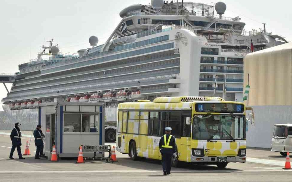 Zmarło dwoje pasażerów Diamond Princess zarażonych koronawirusem