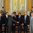 Wojciech Jaruzelski podczas uroczystości przekazania prezydentowi Bronisławowi Komorowskiemu insygni