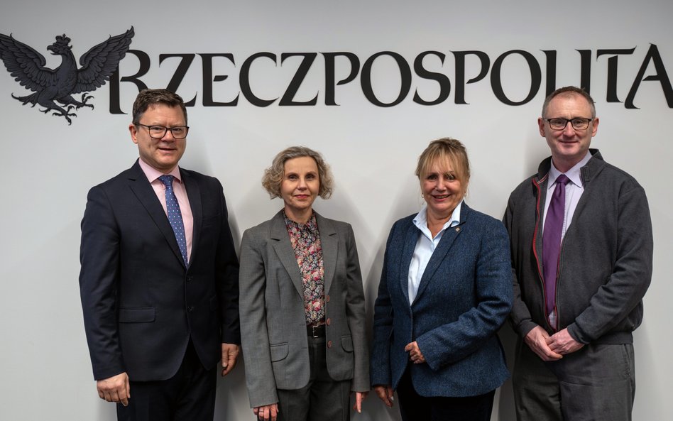 Uczestnicy debaty „Zamówienia publiczne dla ochrony zdrowia”