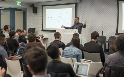 Twórca Google Brain zakłada start-up. Ma ambitny plan dla sztucznej inteligencji