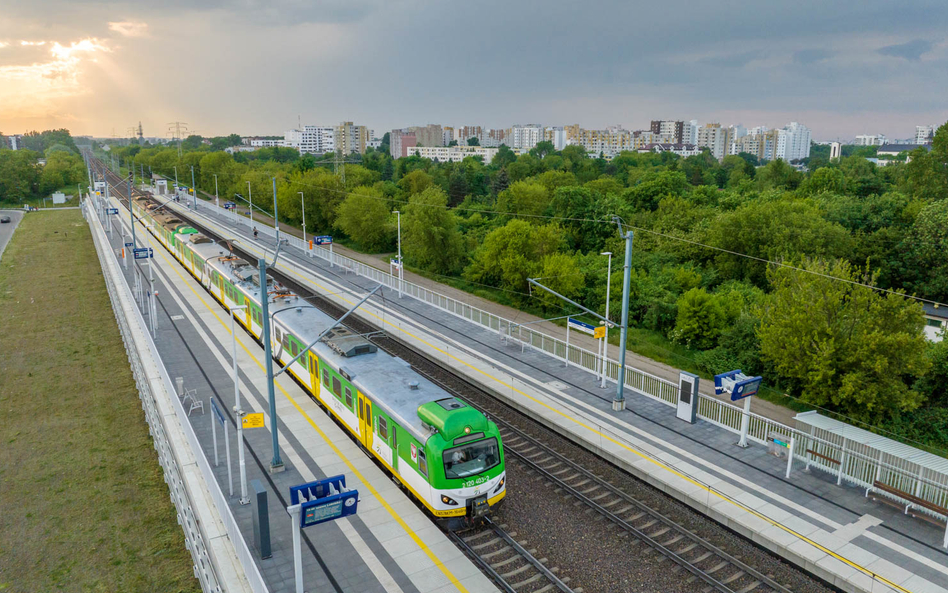 Inwestycje kolejowe tworzą lepsze warunki do podróży pociągiem