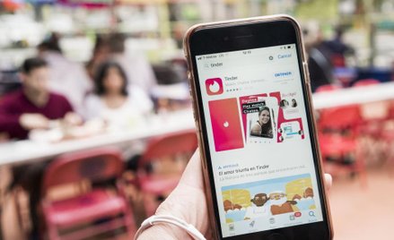 Tinder walczy z fejkowymi profilami. Będzie prosił o dowód