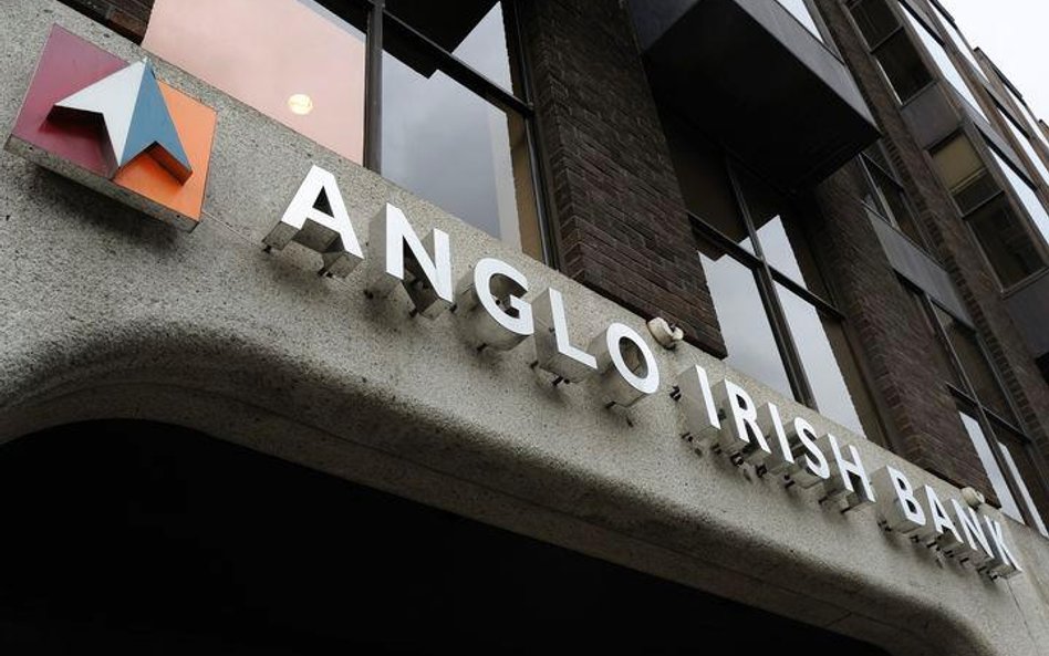 Irlandia: Rząd wstrzymuje wypłatę 40 mln euro bonusów w AIB
