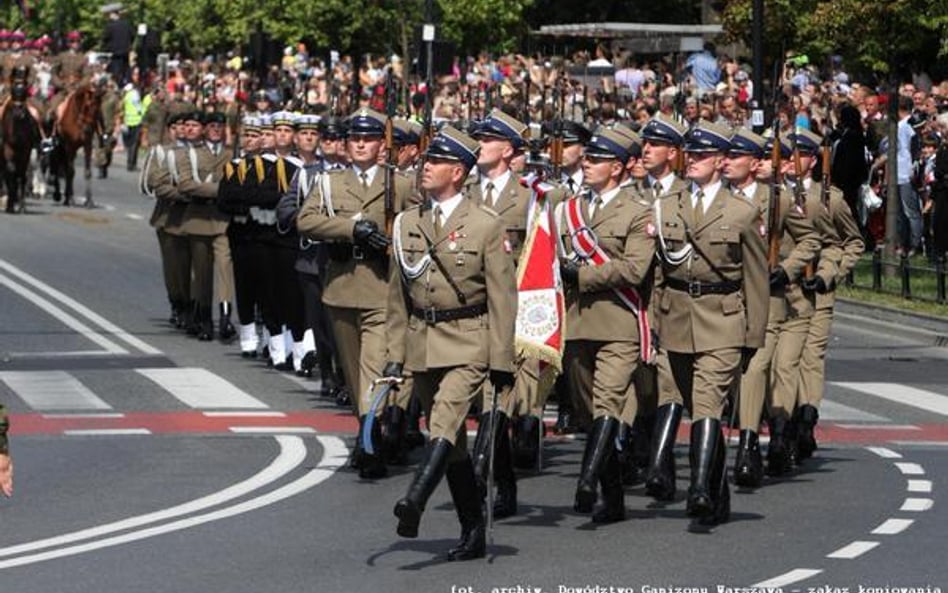 Parada wojskowa w Warszawie