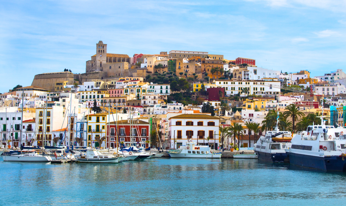 Ibiza sufre por el turismo.  Residentes: hay que hacer algo rápidamente