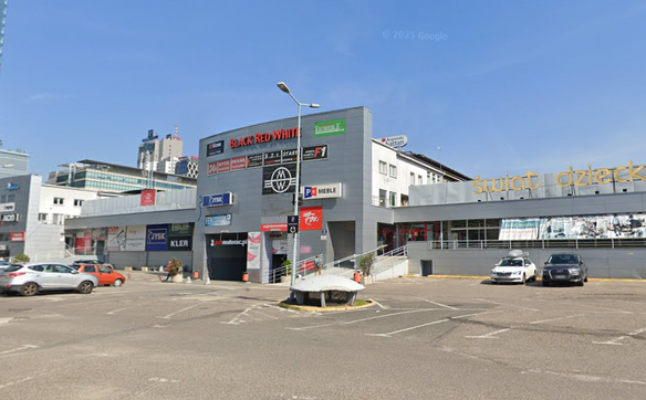 Rozbiórka centrum handlowego przy Towarowej rozpoczęła się w 2022 roku