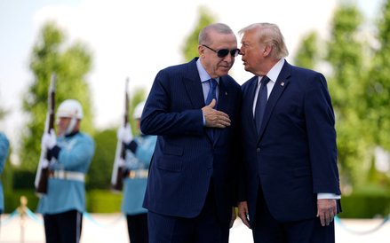 Donald Trump zapowiedział zniesienie sankcji nałożonych na Turcję za zakup rosyjskiego systemu obron