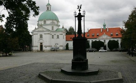 Komisja zwracająca majątek Kościoła daje zarobić