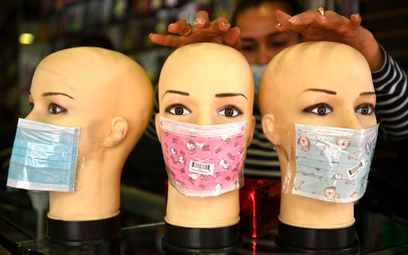 Rząd odblokował handel maskami. Będzie można je zamawiać z Chin