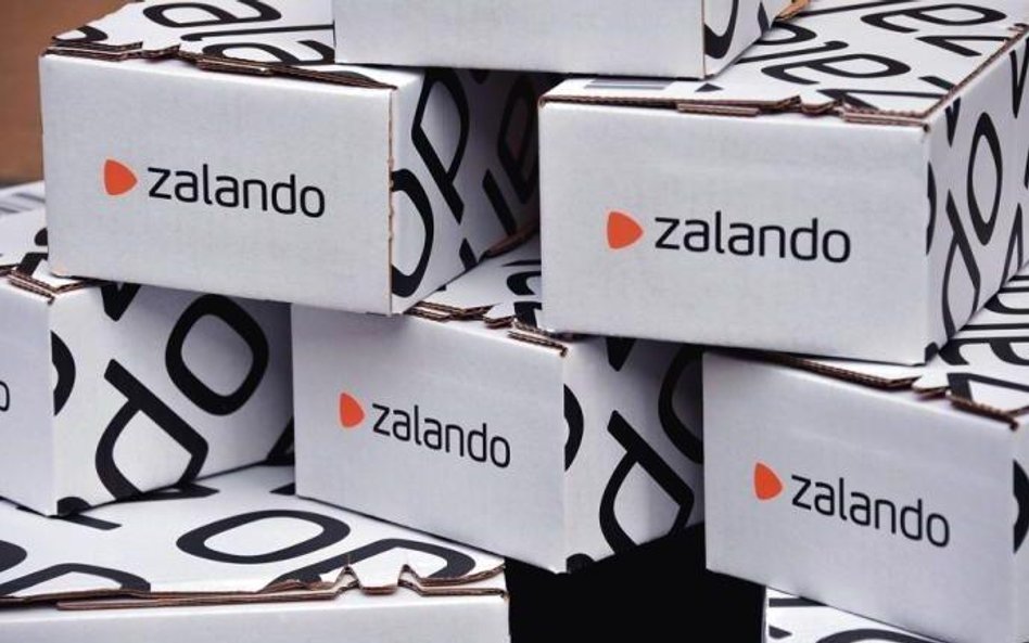 Zalando utrudnia zwroty. Koniec z noszeniem i niepłaceniem